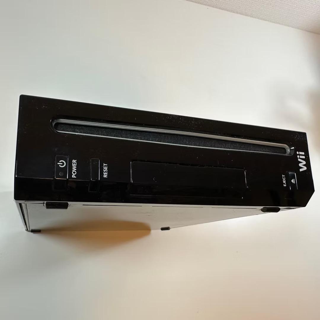 Nintendo Wii Console Set with Dragon Quest X USB Memory - Excellent Condition