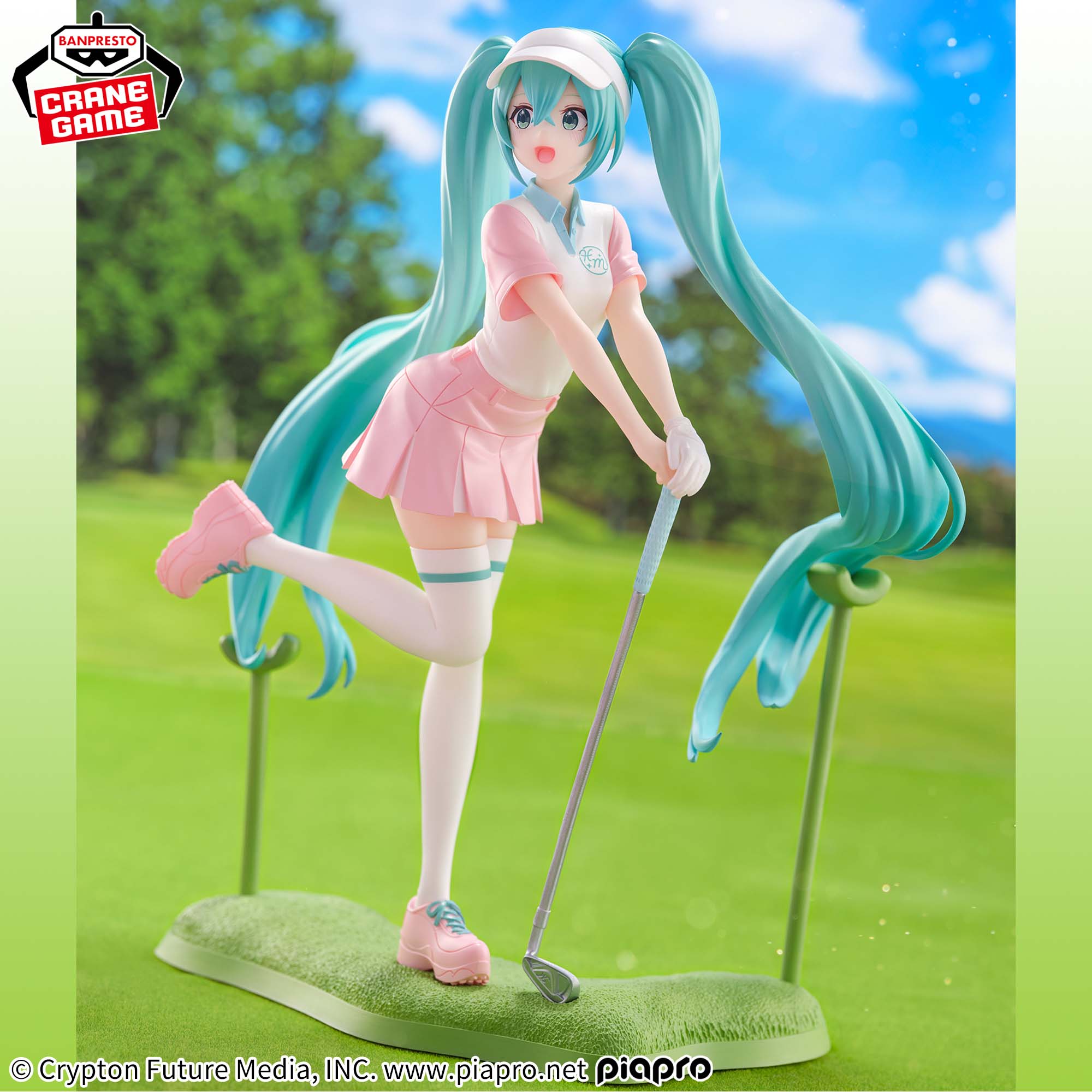 Hatsune Miku Holiday Golf Figure