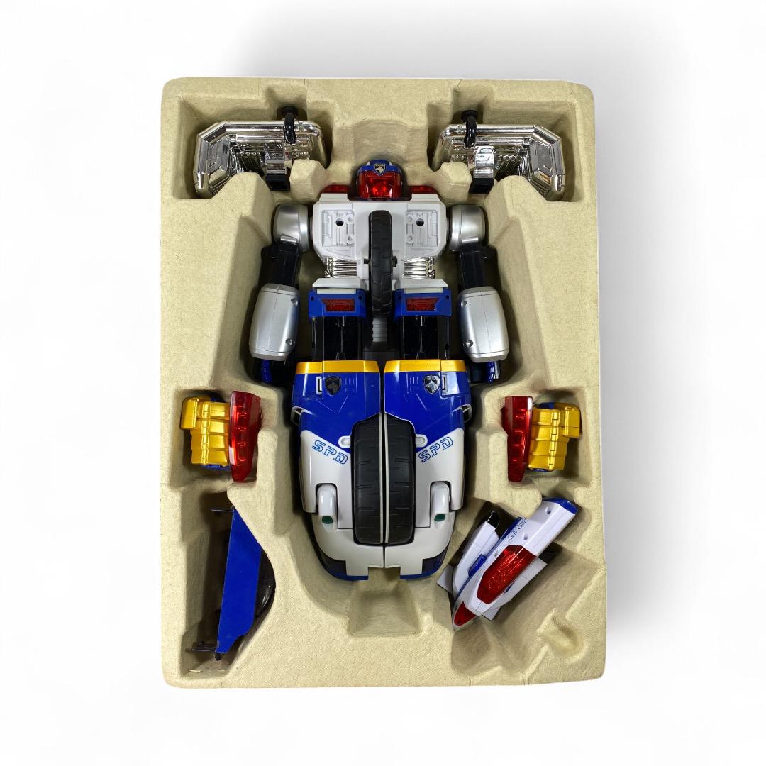 Bandai Tokusou Sentai Dekaranger DX Dekabike Robo: Vintage Transforming Robot Toy